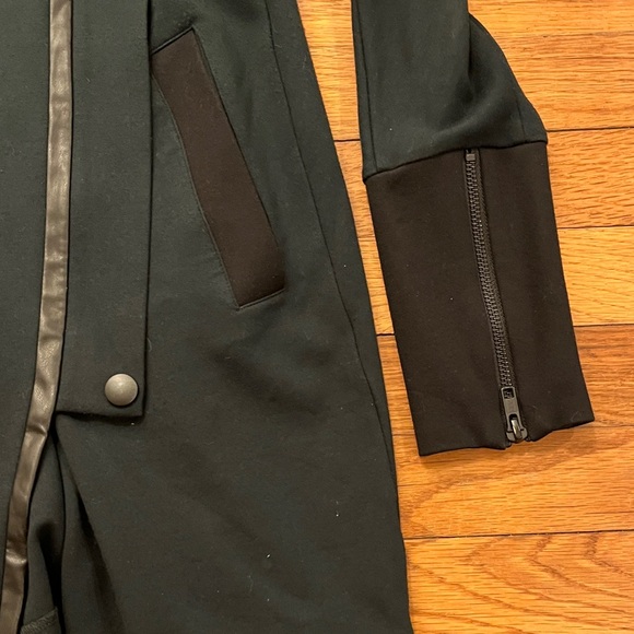 CABI Renaissance Asymmetrical Zip Jacket Green - Picture 5 of 9